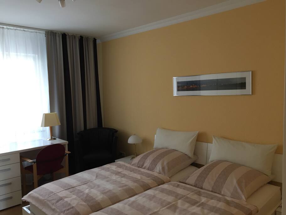 2 Einzel-Betten oder als Doppel-Bett