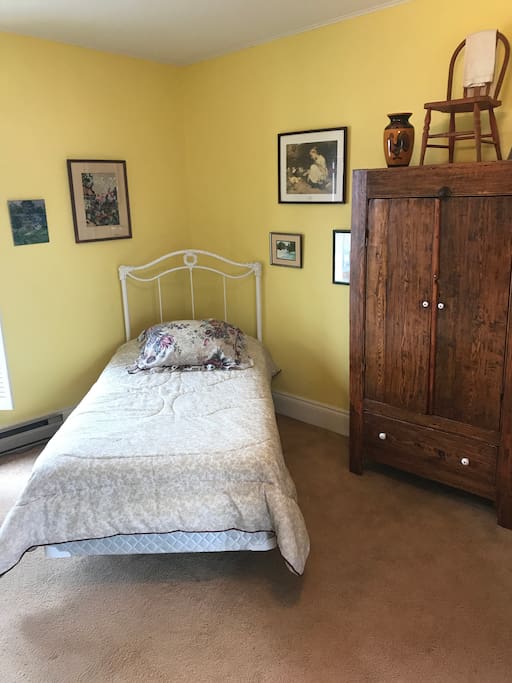 Whittier Bedroom's Twin Sized Bed