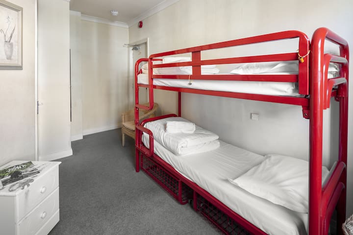 Astor Victoria Hostel managed Airbnb listing 3