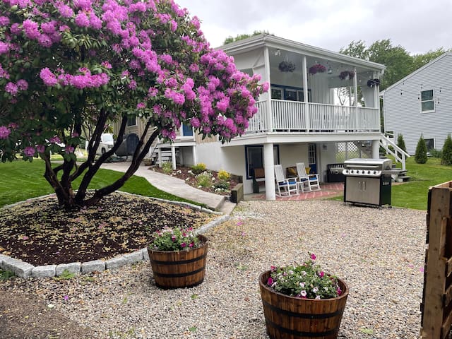 Private beach; firepit, outdoor shower, 2 kitchens gallery image 2