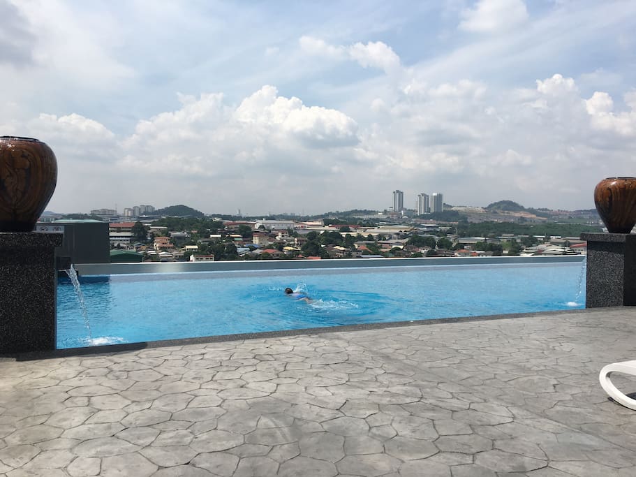 Infinity Swimming Pool
