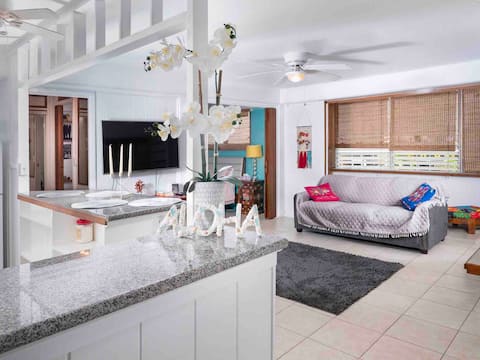 Cozy Entire Home Apt in The Heart of Waikiki Beach