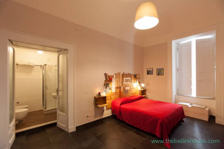 The Bellini House by House In Naples – Room 2 gallery image 4