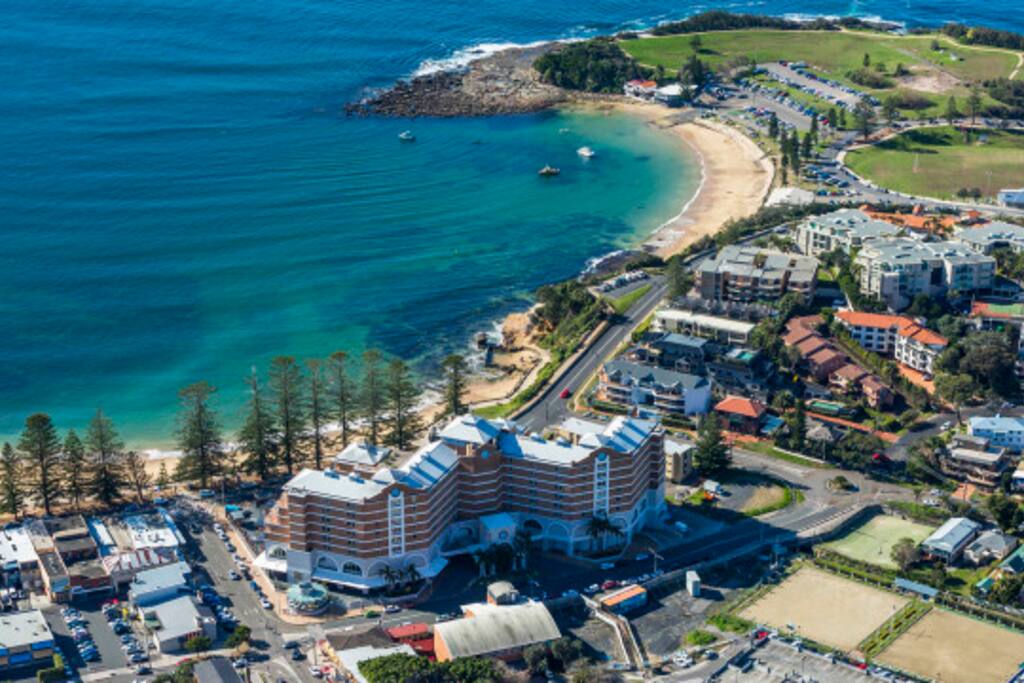 Perfect location being a 10 minute stroll to Terrigal’s iconic beach, shops and restaurants
