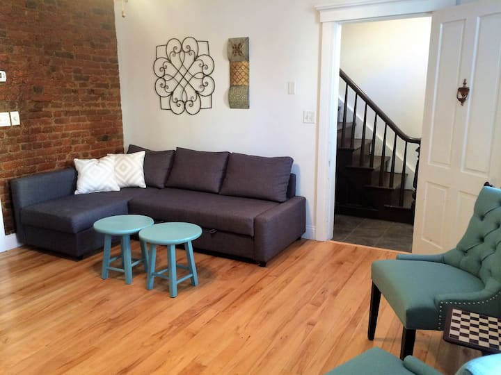 Charming 1907 Home In Historic Downtown Cumberland - Cumberland, MD