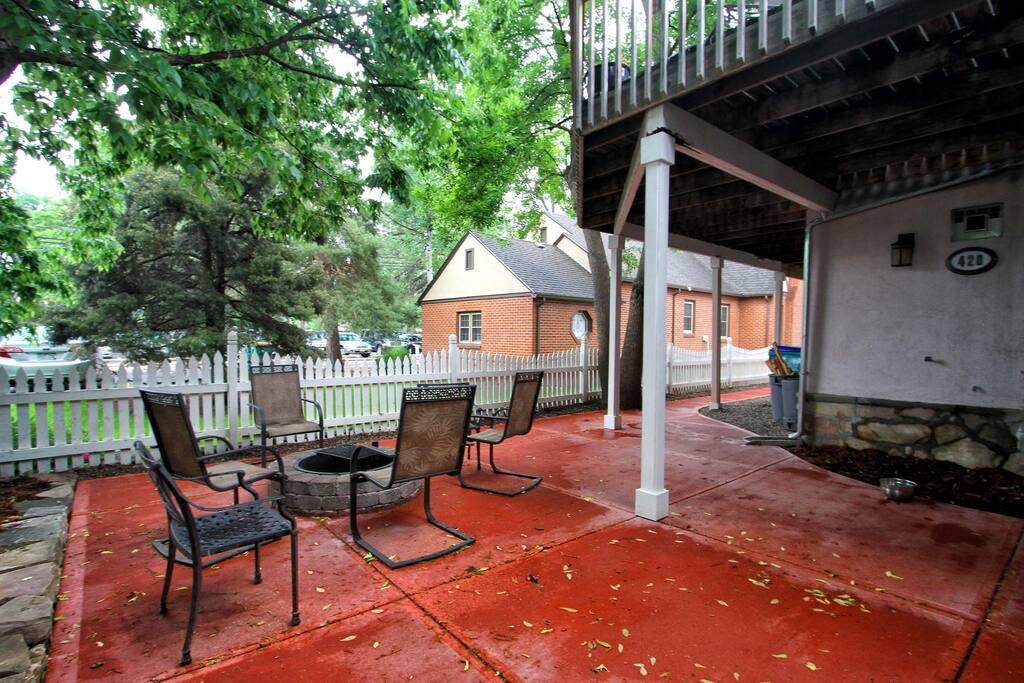 Outdoor fire pit with great tree cover