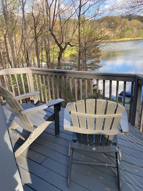 Connestee/Lakefront~Hot tub~pedal pontoon~kayakSUP