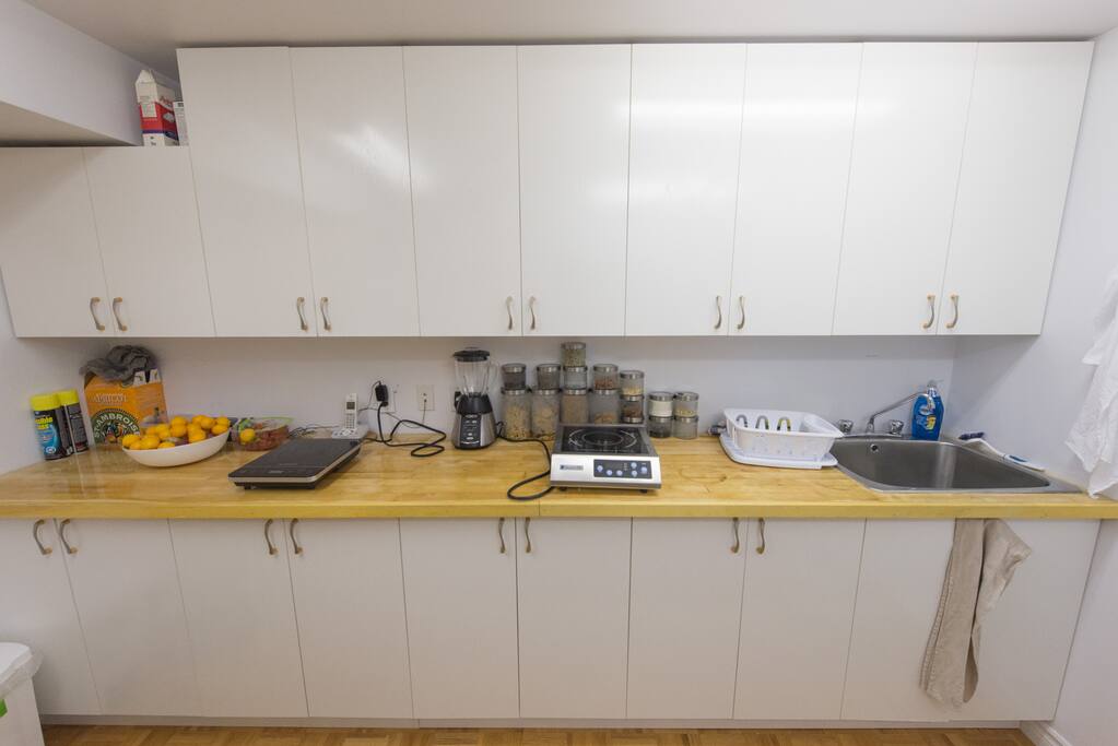 Cuisinette accessible/
Kitchen is accessible