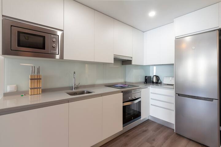 Amplia/moderna vivienda en el corazón de Madrid 5 gallery image 3