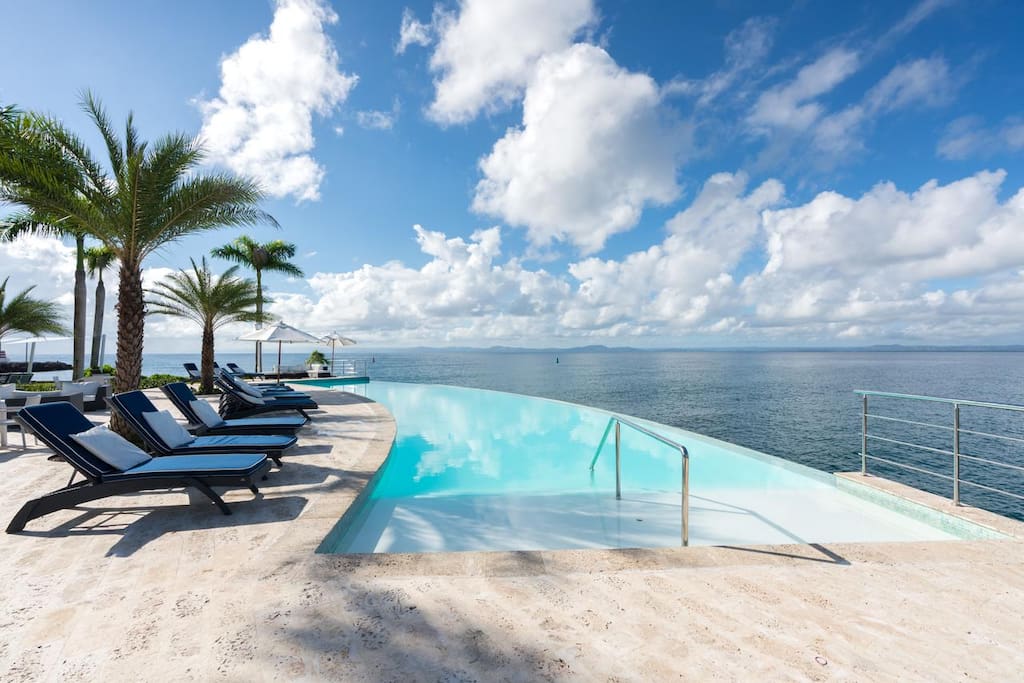 Samana Luxe, Modern Sea Front Villa Puerto Bahia Villas for Rent in