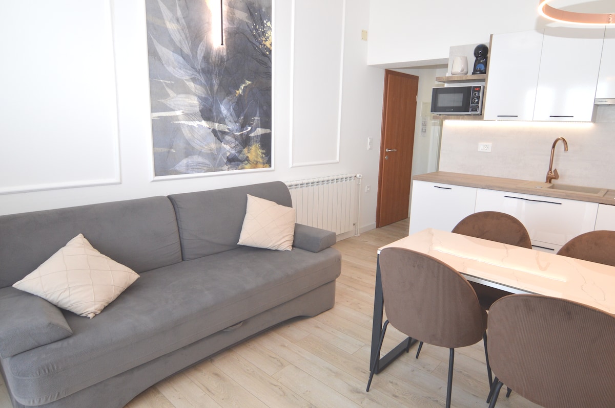 Apartman 8 · Apartment A
