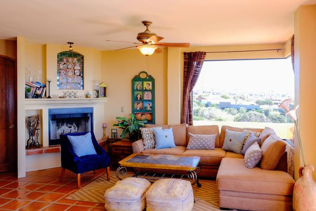 Living Room - Ocean View Condo (2 bedroom)
