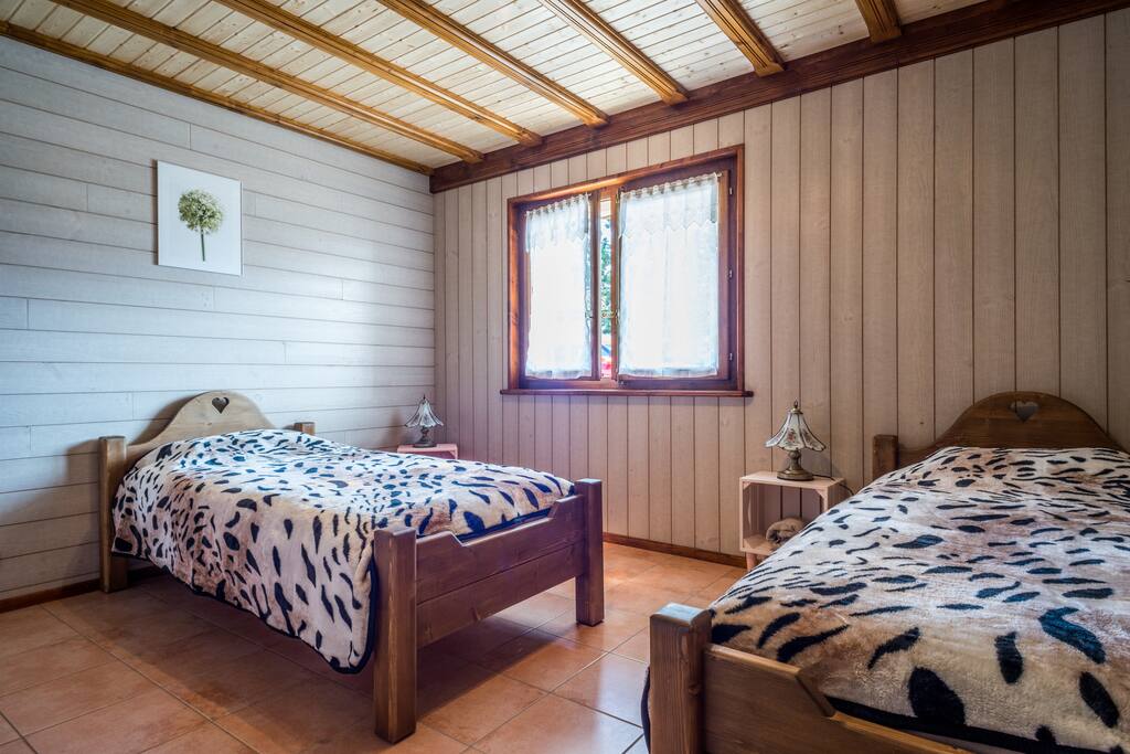 Chambre avec 2 lits