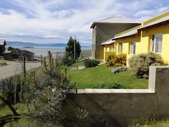 Casa+El+Calafate+with+Lake+4+view