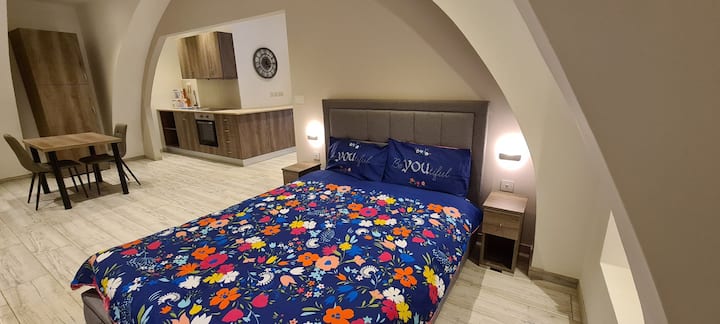 Highly Finished Studio Home In Valletta - La Valette
