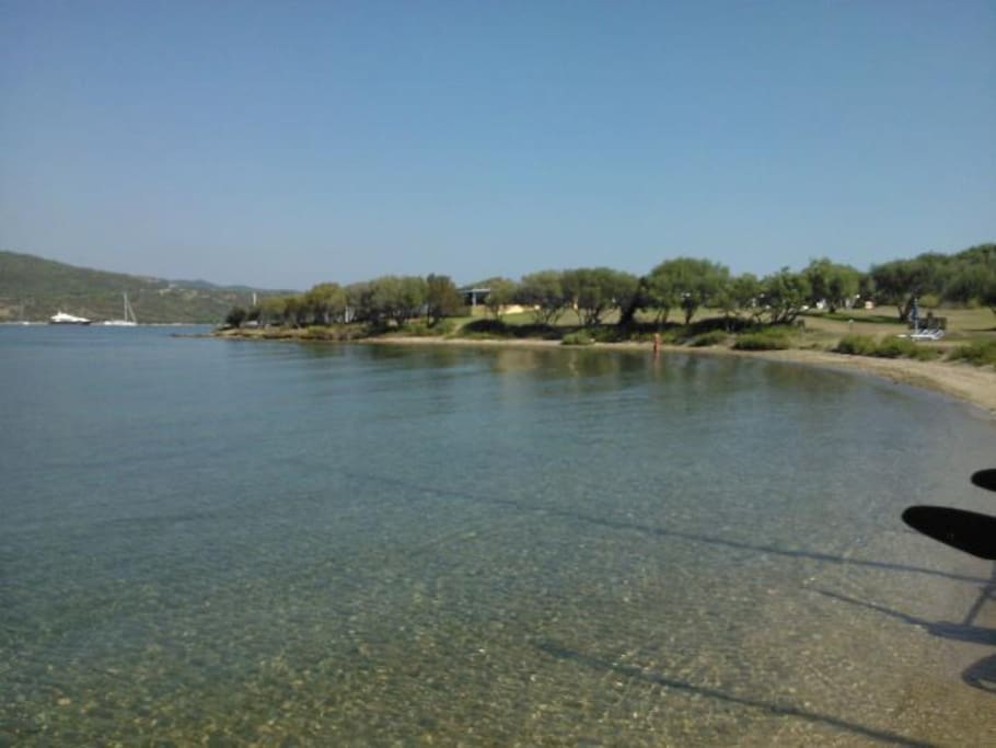 La spiaggia è a 20 metri dall'appartamento