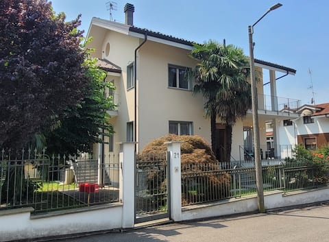 Villa in the countryside 6 km from the center - Piazza Gran Madre