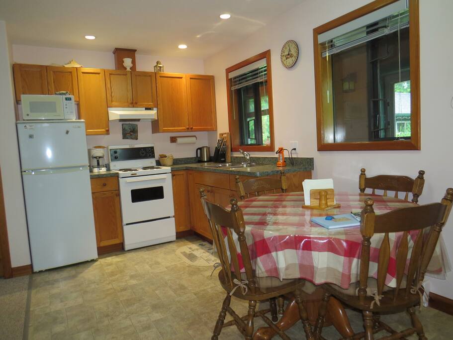 Full Kitchen.