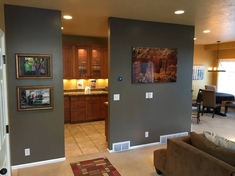 Contemporary Comfort Houses for Rent in Midvale, Utah, United States