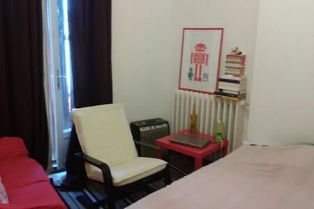 Jolie chambre privée dans appartement F2 de 60 m2
