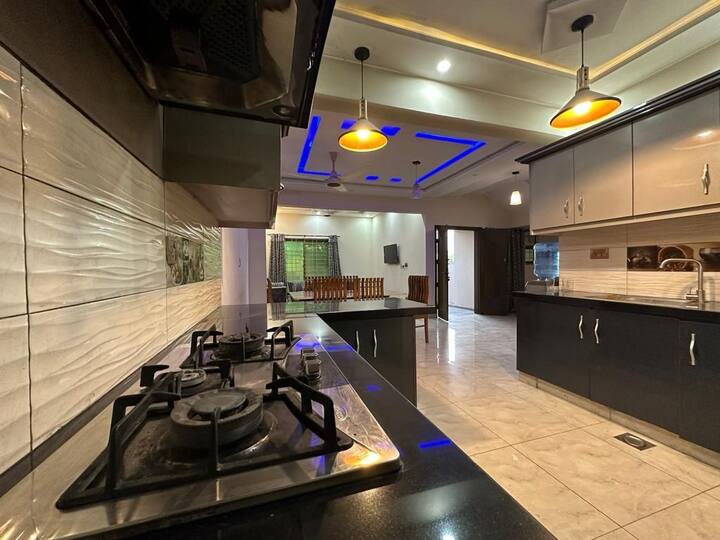 Wht On Rent In Pakistan a buetifull place with views - Houses for Rent in Karachi, Sindh ...