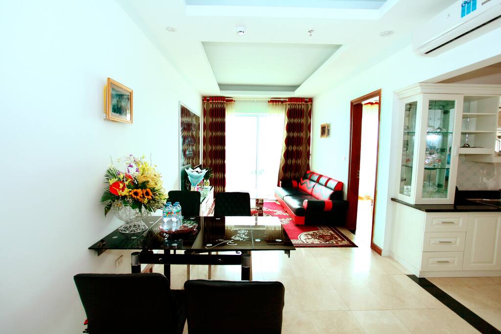 Overview of Royal Apartment