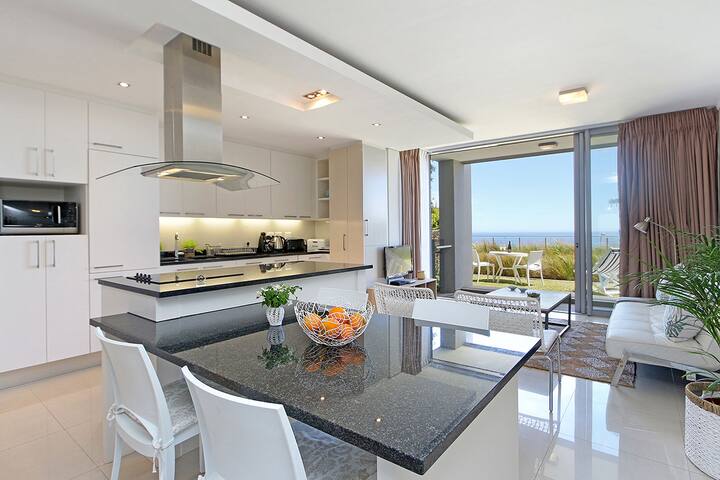 Modern luxurious sea view apartment gallery image 3