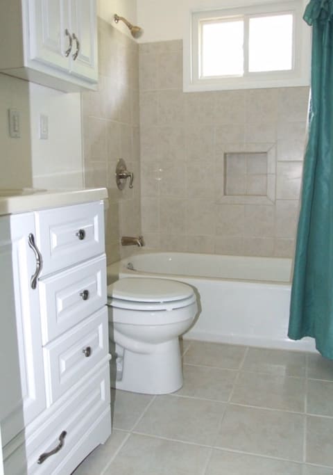 Bathroom - Clean and Tidy