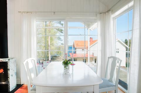 A charming bungalow with sea view