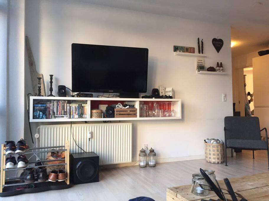 TV