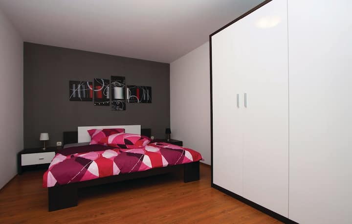 საძინებელი 4