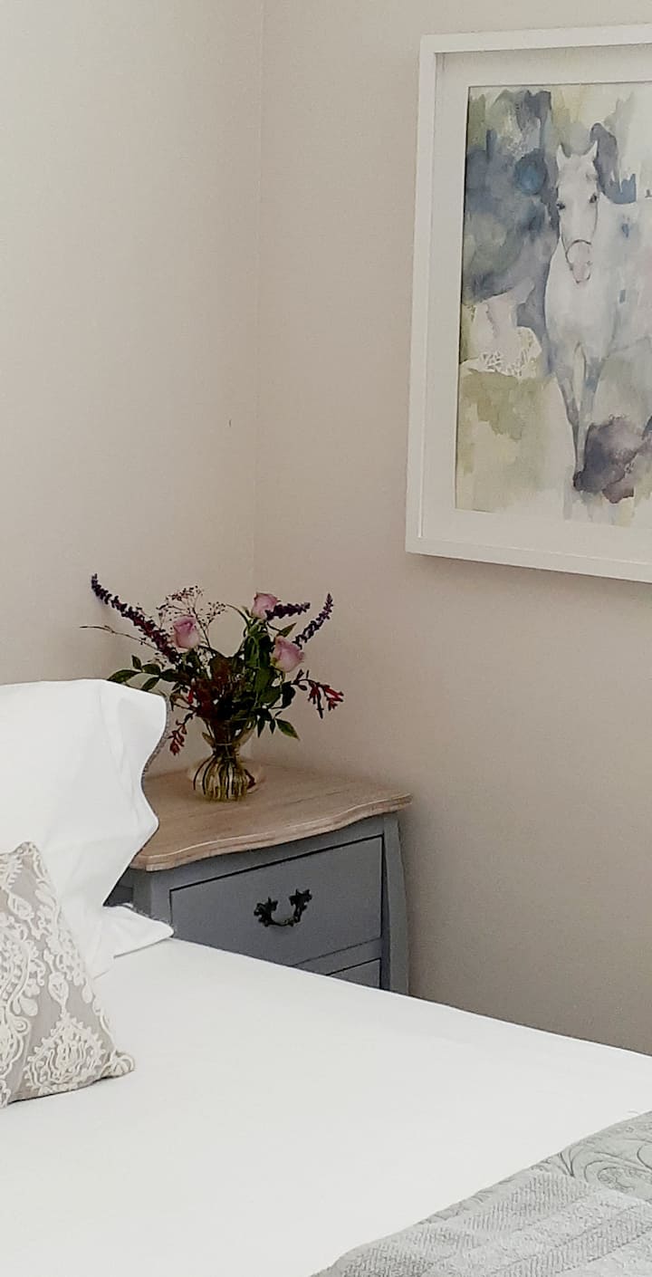 Queen bedroom upstairs