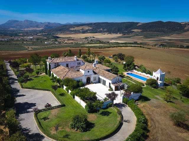 Airbnb Ronda Vacation Rentals Places To Stay Andalusia Spain