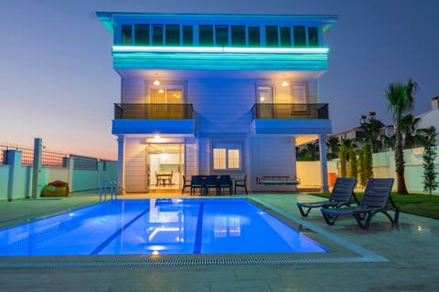 (DIVA-1-)VILLA ON Kadriye