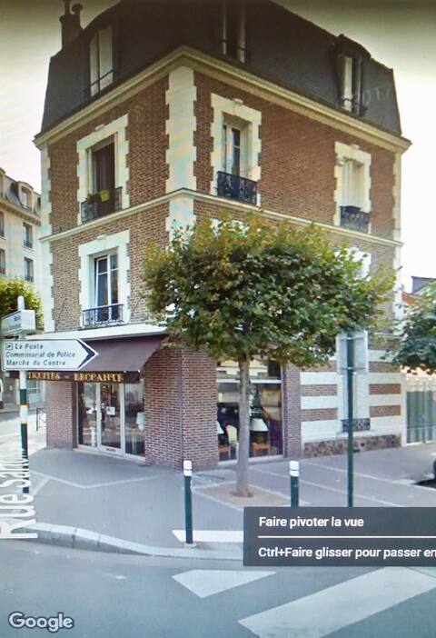 3 family rooms prox  La Défense year 30