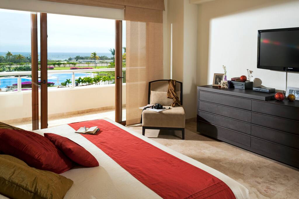 Habitación principal con vista al mar