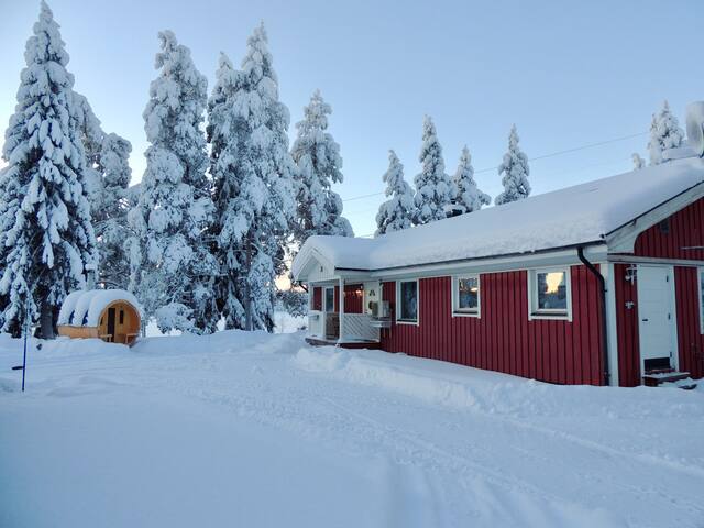 Lapland Villa, lakeview, forest - Nordic Spirit!