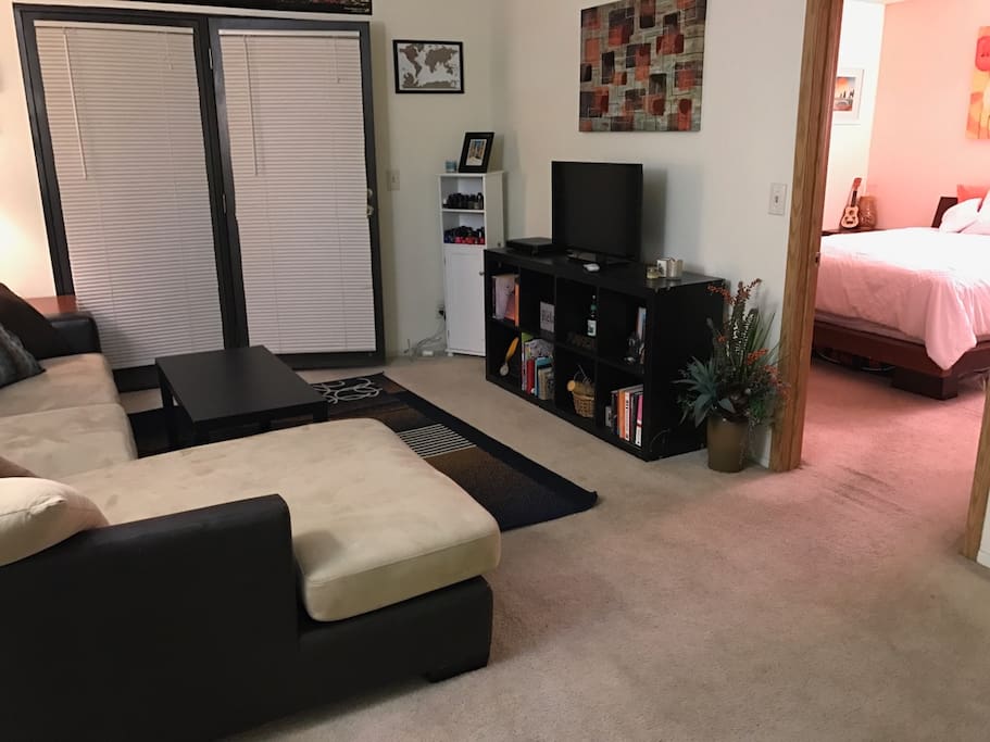 Open living space to the rest of the apt.