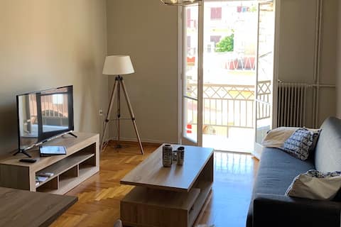 Popular Airbnb listing: Maison Nafplio, chic apartment in the old town in Δήμος Ναυπλιέων