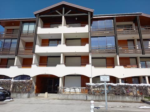 secure apartment in the center of Les Rousses