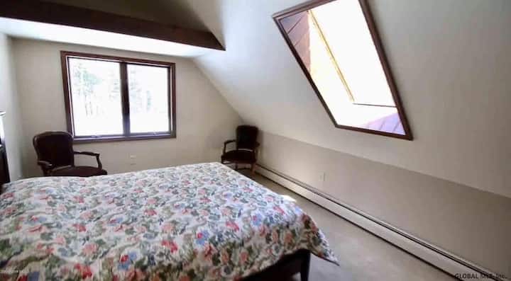 Dhoma e gjumit e vizitorit Queen Size #1