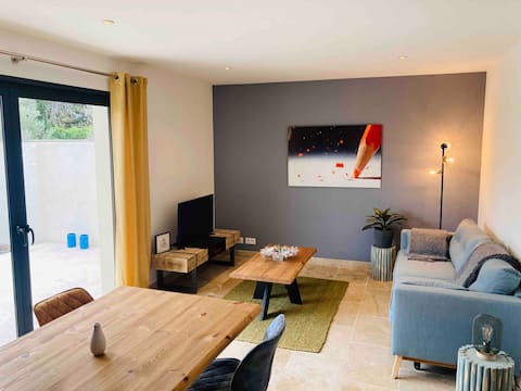 Successful Airbnb property: Gîte near hiking trails and town centre in Saint Rémy De Provence