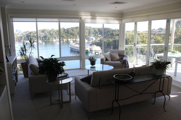 Great Harbour house for 6 – close to City. gallery image 5