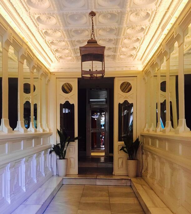 Entrance / La Entrada