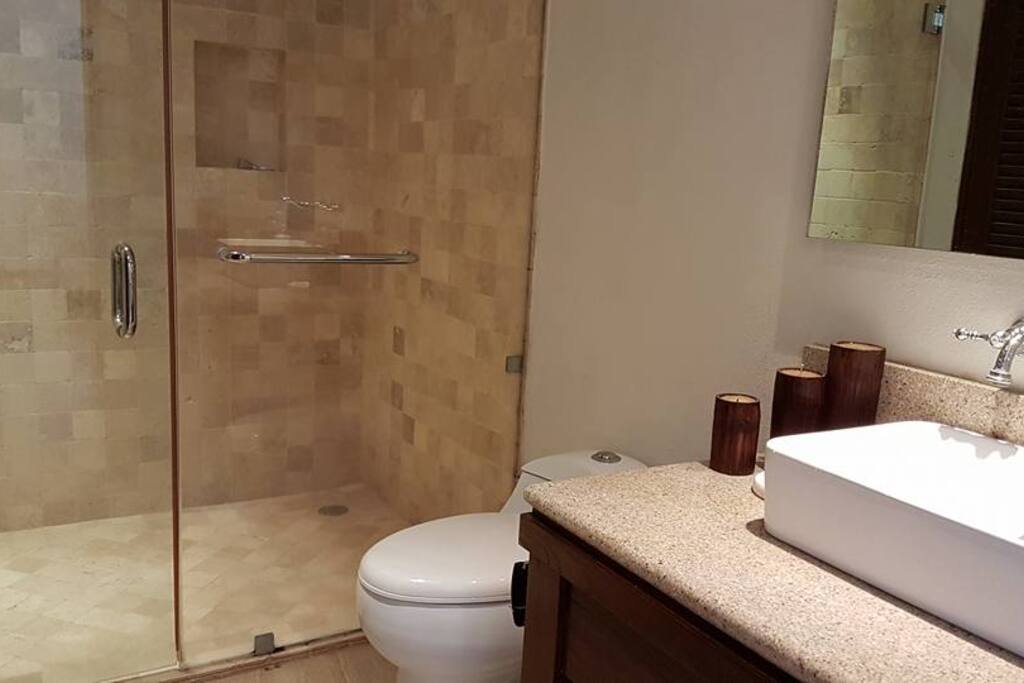 Baño huspedes