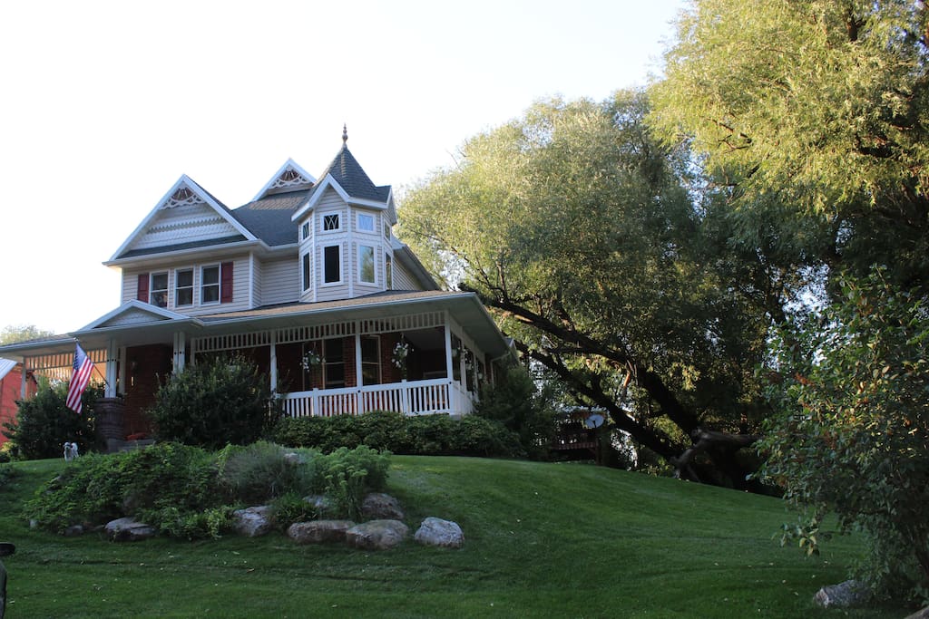 Victorian home with separate basement entrance