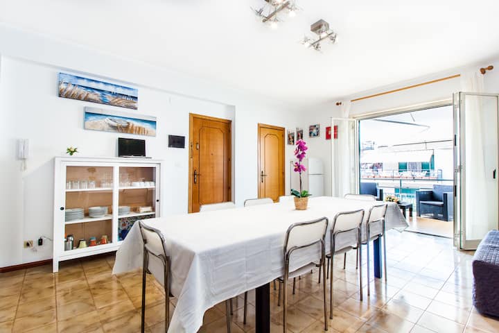 SALA DE ESTAR/COCINA/SOFÁ CAMA DOBLE