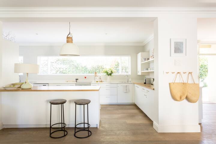 Fabulous + Family-Friendly, Constantia, Cape Town gallery image 3