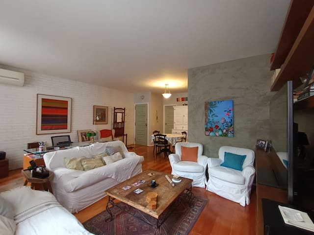 Cozy place, fancy area