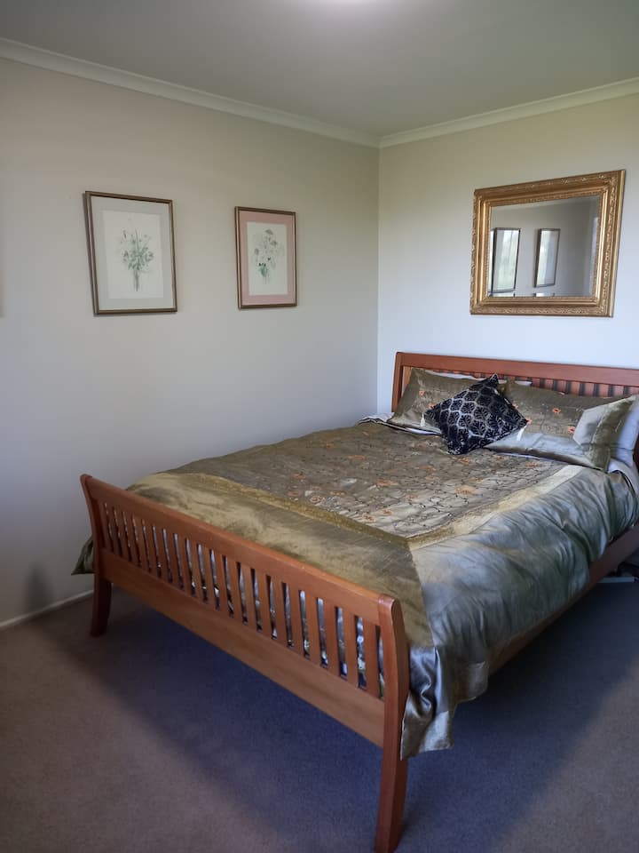 Chambre 3 lit queen niveau inférieur